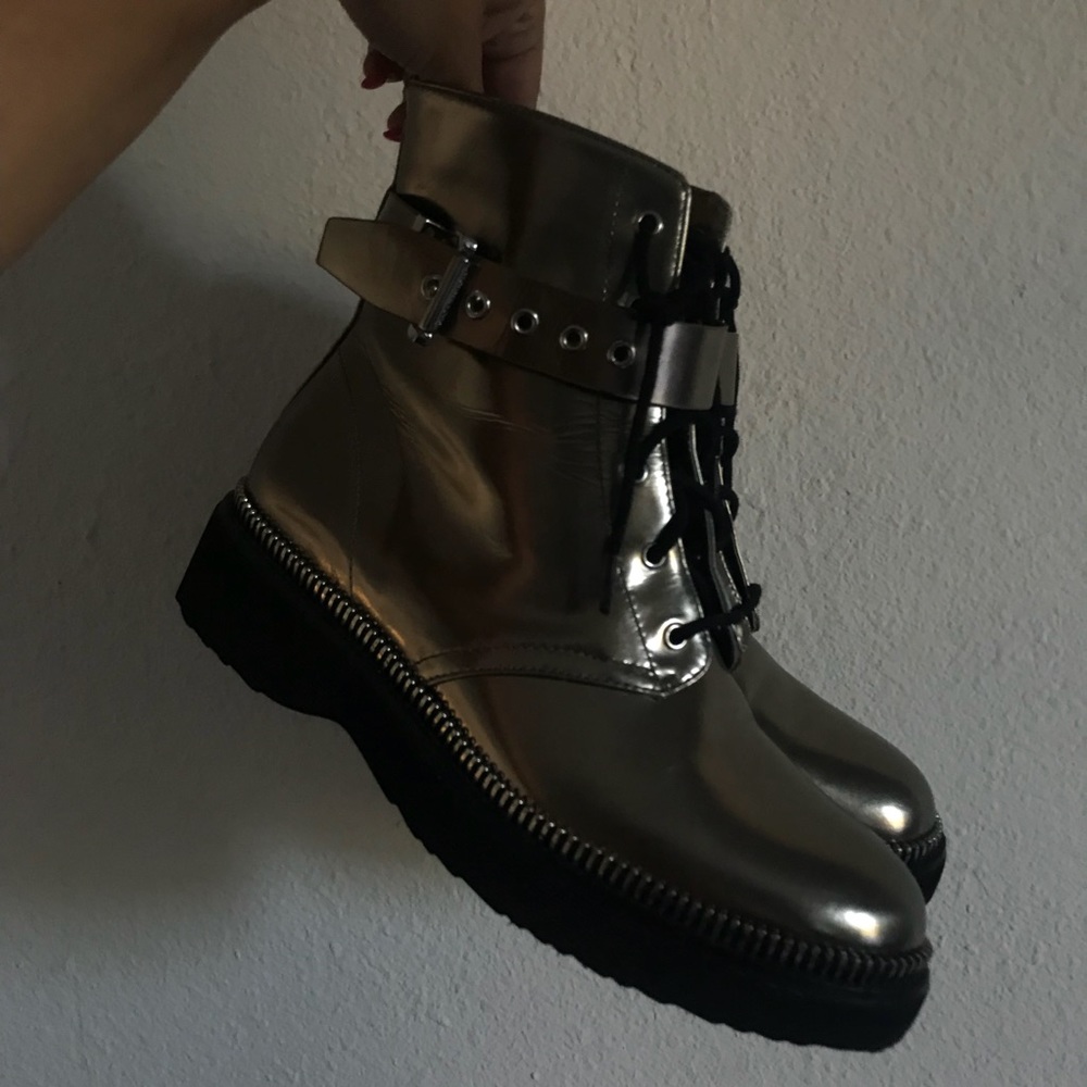 MICHAEL KHORS boots